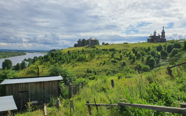 V Starinnom Osobnyake  voskresenskaya - Pamyatnik Provintsialnogo Klassitsizma Flat