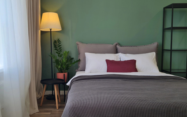 Green Studio Apartment