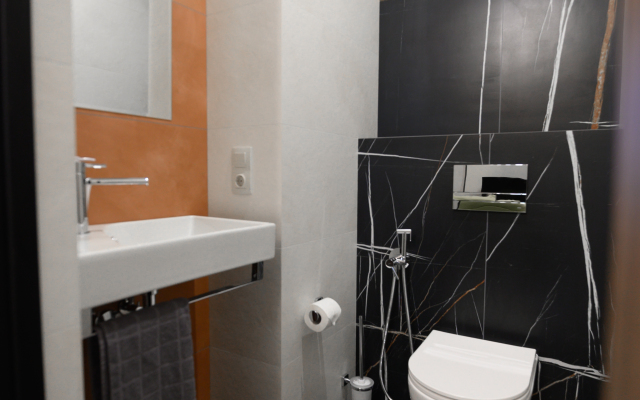 Sovremennye U Metro Pokryshkina Apartments