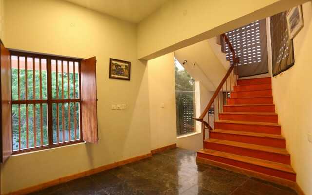 Le Apex Guest House