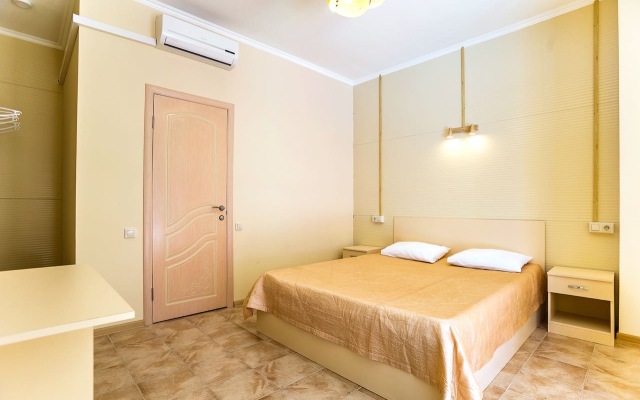 Gostevoy Dom Makarena Guest House
