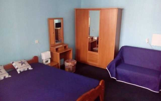 Mini-Otel Nomera v Sudake