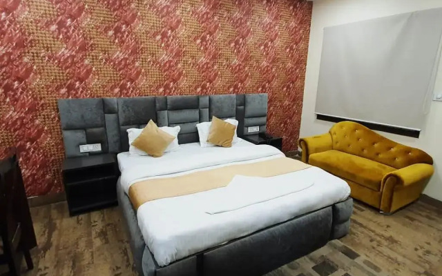 Hotel Mandakini Royal
