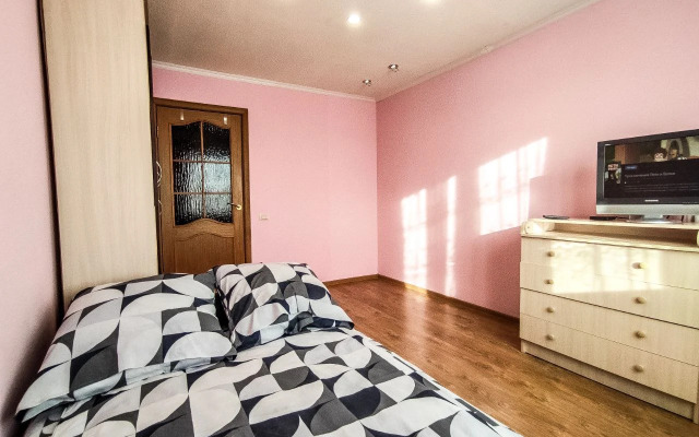 Квартира Двухкомнатная на Набережной Реки