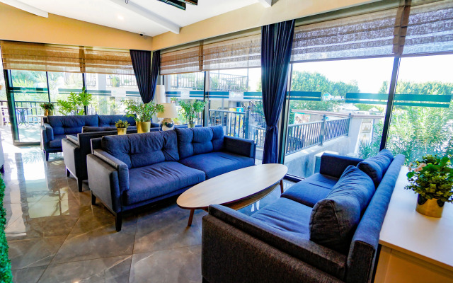 Отель Istanbul Beach