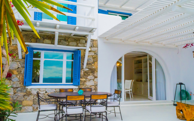 Luxury Chara with Private Pool Villa