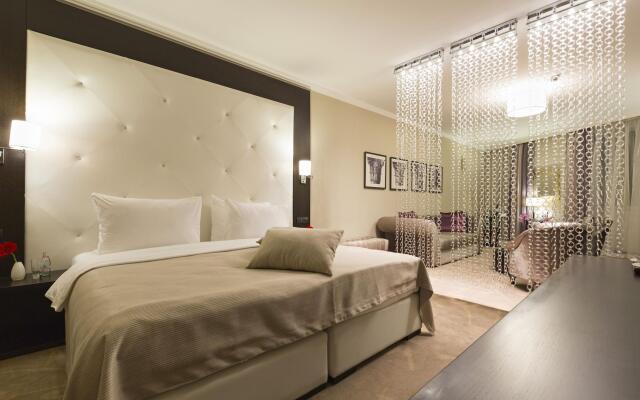 Constantine the Great Hotel