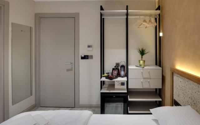 Отель 21 Rooms Hotel