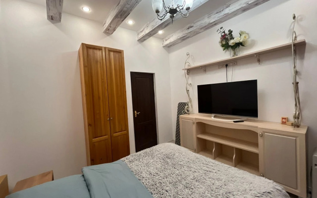 Апартаменты Логово Румс Шестикомнатные