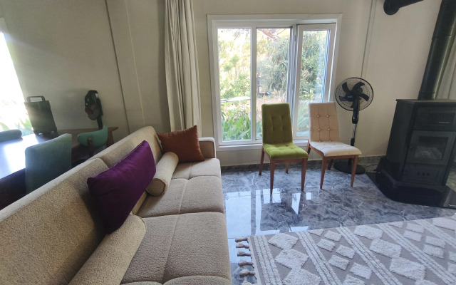 Mürteza Çam Private house
