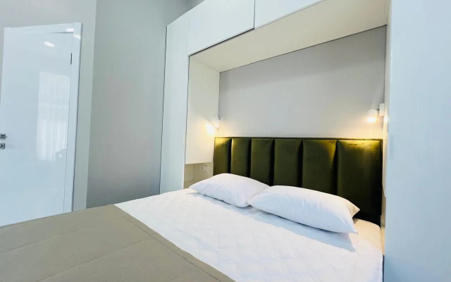 Stilnye Apartamenty S Otdelnym Vkhodom V Apart-Komplekse S Basseynom Apartment