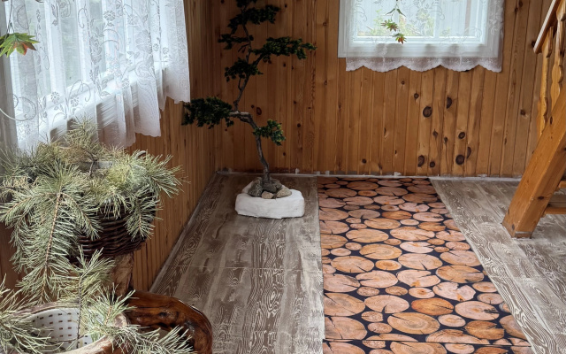 Частный дом Уютный дом в лесу студенческий М/Д