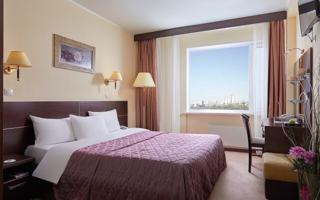Aristokrat Oficial'nyj partnyor Otelya «Del'ta» Izmajlovo Hotel