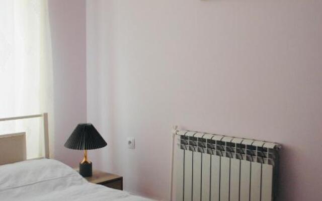 Erebuni Plaza Hotel