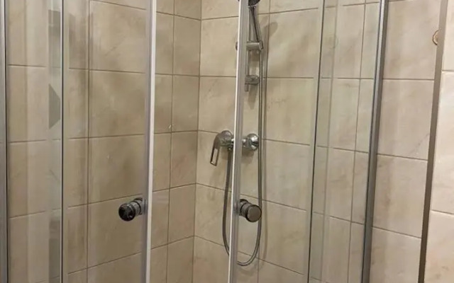 Komfortnaya Studiya Ryadom S Zhd Vokzalom Apartments