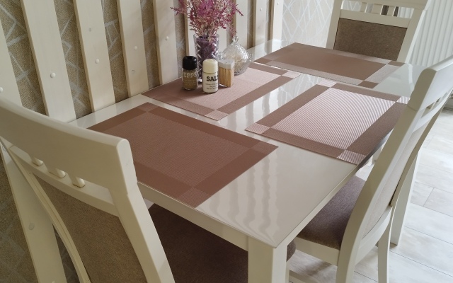 Апартаменты на Леонова