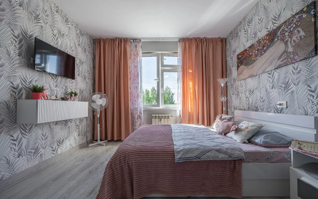 Квартира Народная 30А "ЦВЕТЫ"