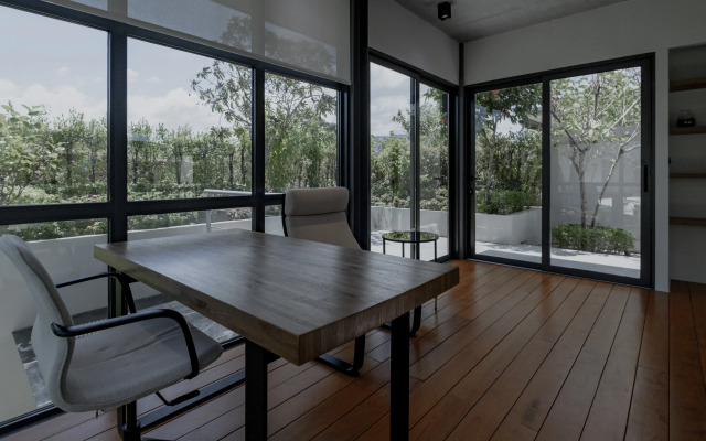Modern Luxury Loft Riverhouse Villa