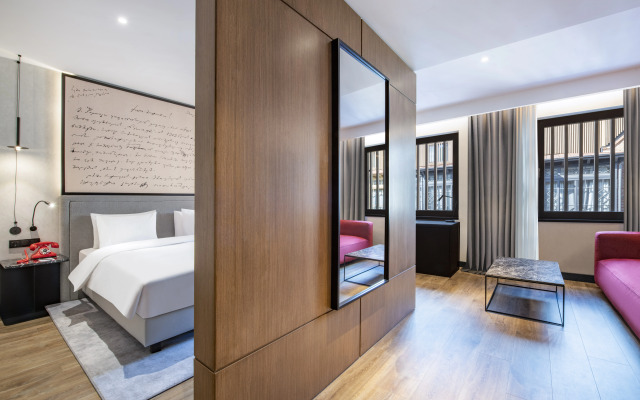 Radisson RED Tbilisi