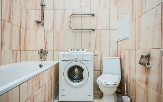 Na Dmitriya Mihajlova 2 (8 Etazh) Apartments