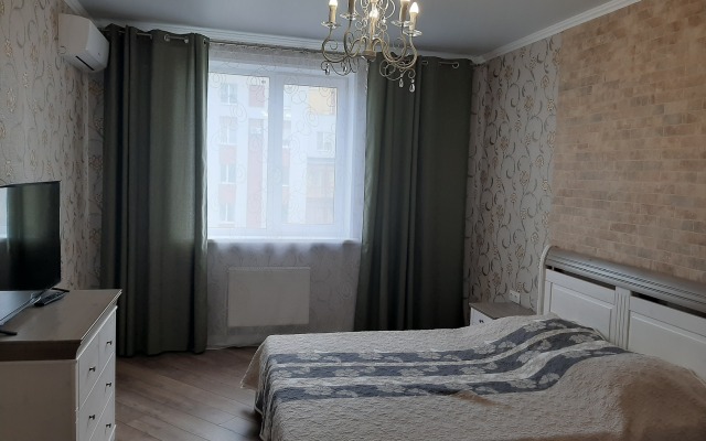 Na Vokzal'Noj 55b Apartments