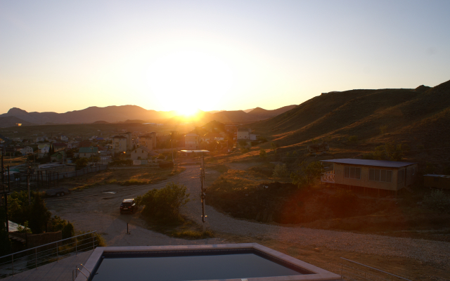 Devyaty Val Living quarters