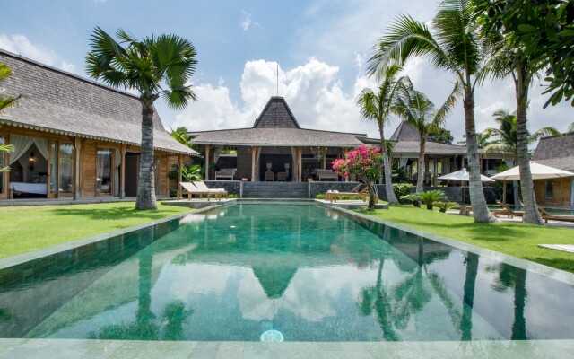 Mannao Estate Villa