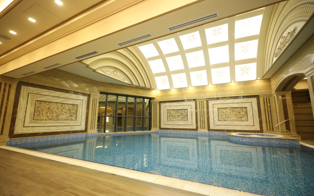 Venice Complex Hotel