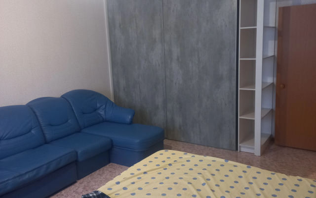 Апартаменты возле ТЦ Планета с 5 кроватями