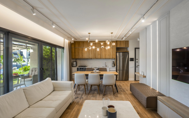 Luxury Garden Suites