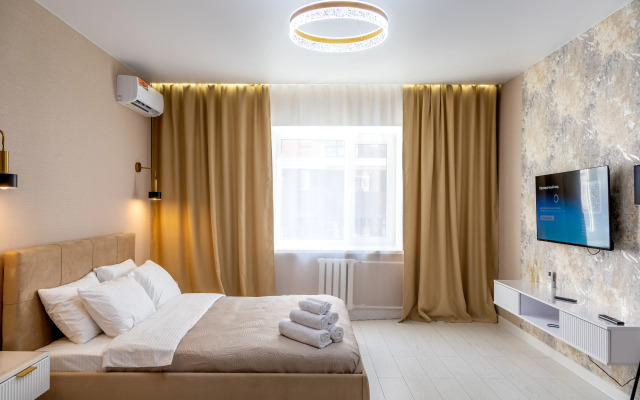 U Berega Naprotiv Naberezhnoy Flat