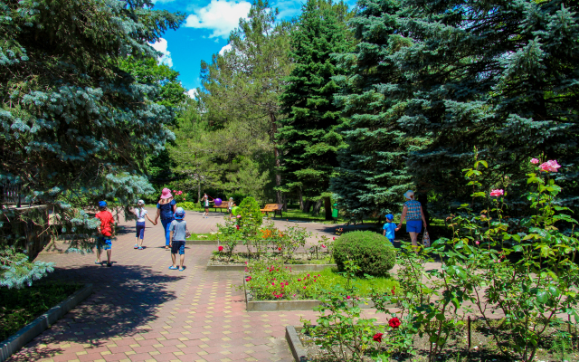 Yuzhny Hotel