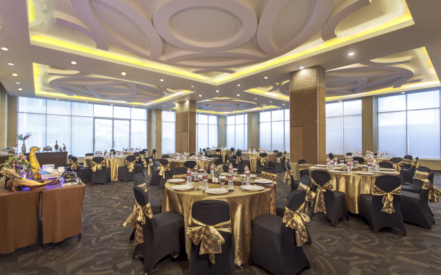 Favehotel Solo Baru Hotel