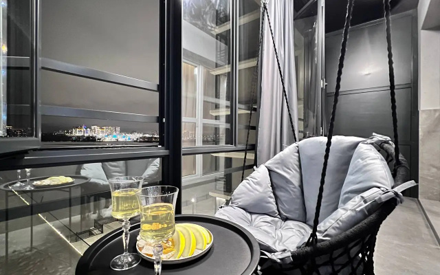 Apartamenty UHIKAL'̱NAA STUDIA S MINI-BASCEJHOM NA DVOIH!