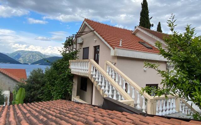 Arina Villa