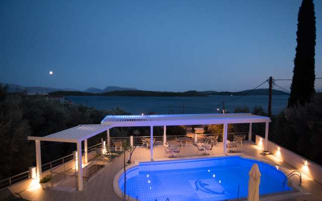 Oasis Hotel