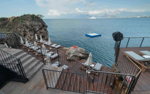 Cap D'Perge Hotel