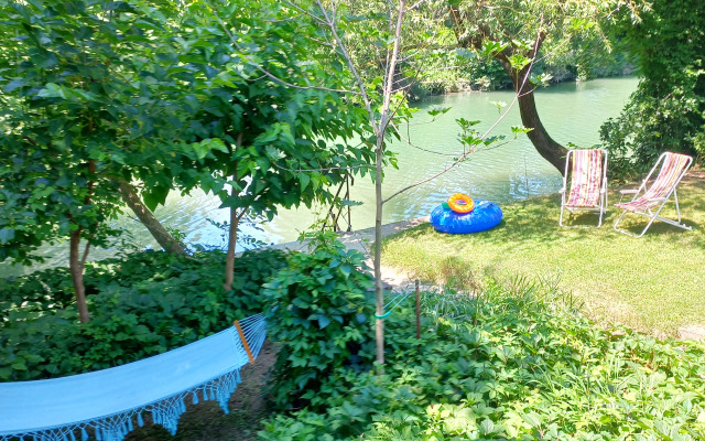 Edem U Reki Guest house