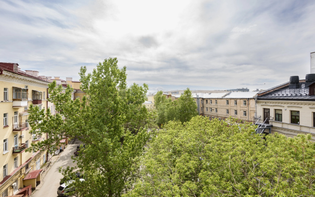 Квартира Эра, двушка в Сталинке в самом сердце города