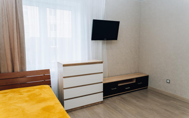 2komn Kvartira Ryadom S Zhd Vokzalom Apartments
