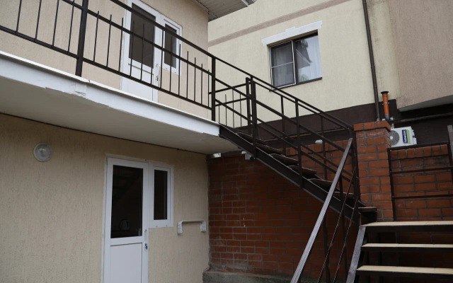 Studiya Apartments