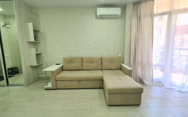 Studiya S Balkonchikom V Kurortnom Gorodke Flat