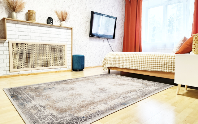 Квартира уютная на Робеспьера 23