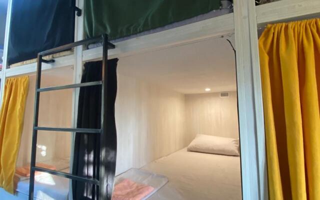 ZyobraHouse Hostel