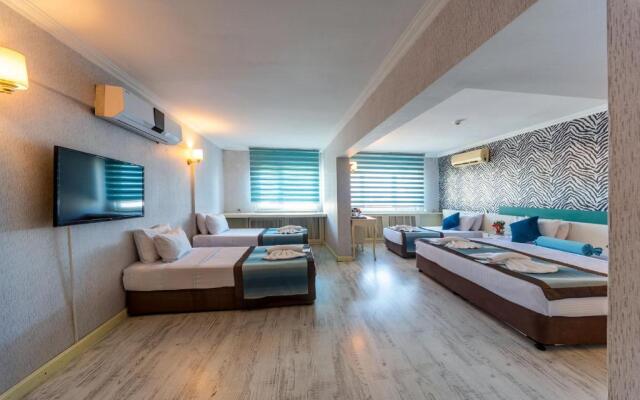 Viva Deluxe Hotel