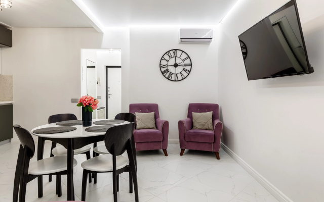 Dvuhkomnatnye apartamenty LUX  s vidom na DON No7