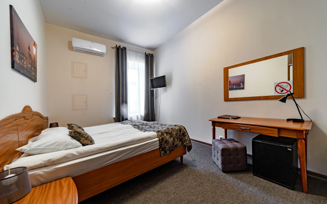 Filippov Na Nevskom 142 Guest House