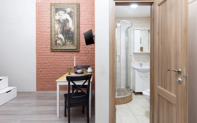 Квартира студия с двухъярусной кроватью BookingSPB в  Доме Литераторов на Гороховой