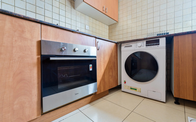 Marcopolo - Lavish 2BR next to Metro & Tram Apartments