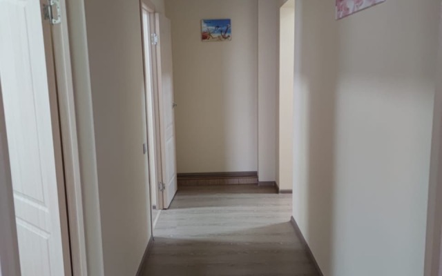 Na Beregu Morya Flat